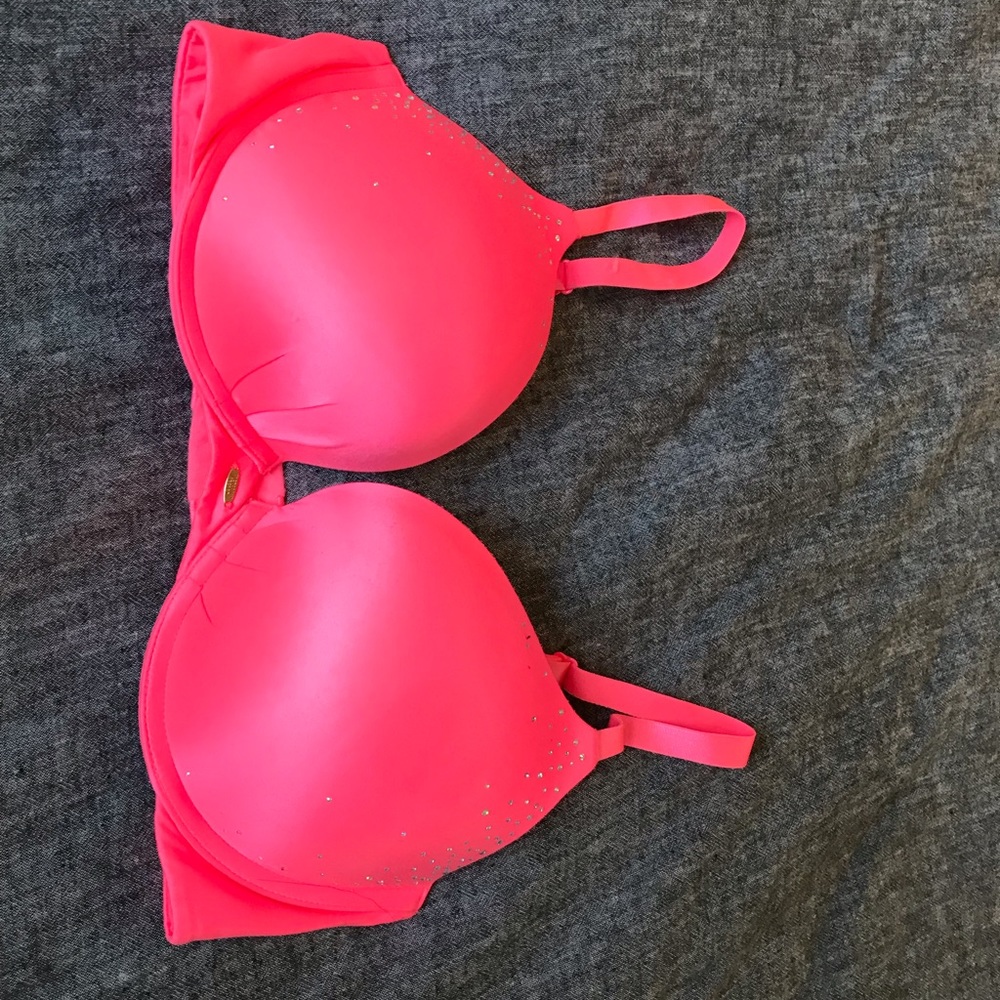 Victoria’s Secret FABULOUS Push-Up Bra